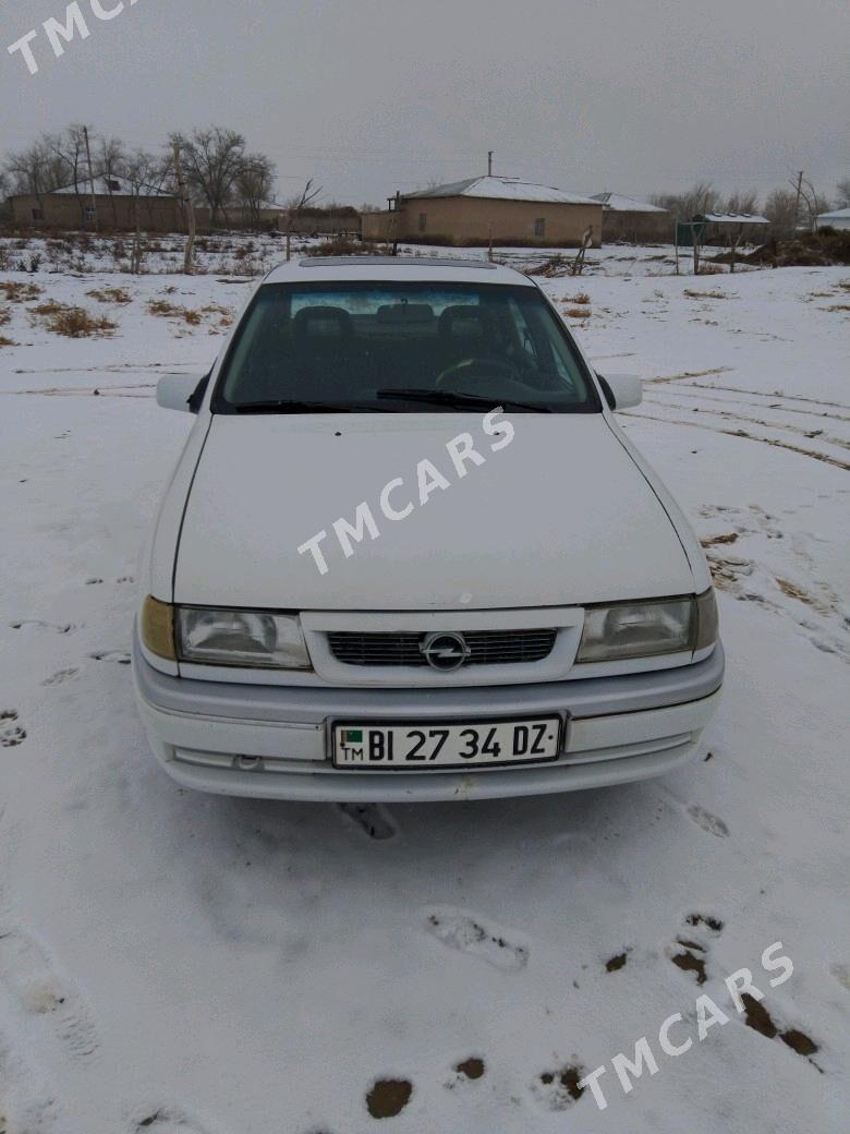 Opel Vectra 1995 - 50 000 TMT - етр. Туркменбаши - img 6