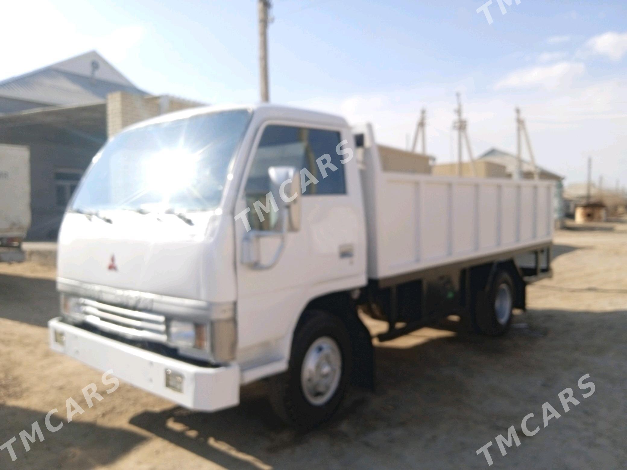 Mitsubishi Canter 1992 - 165 000 TMT - Мары - img 5