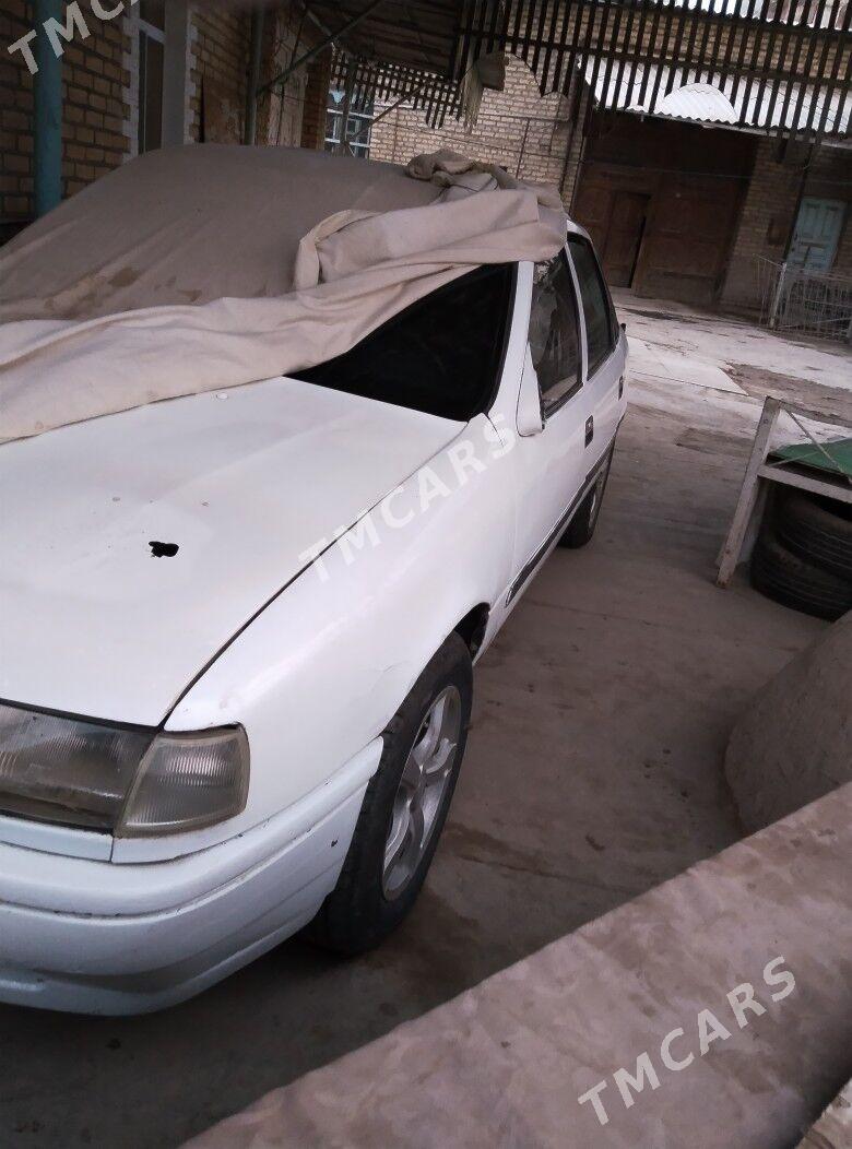 Opel Vectra 1991 - 18 000 TMT - Дашогуз - img 2