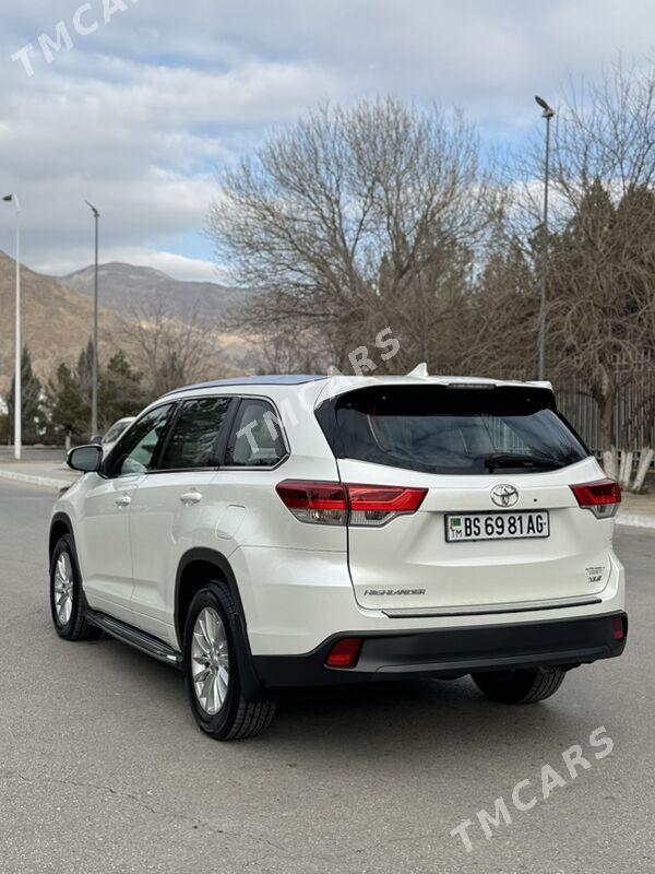 Toyota Highlander 2018 - 450 000 TMT - Балканабат - img 2