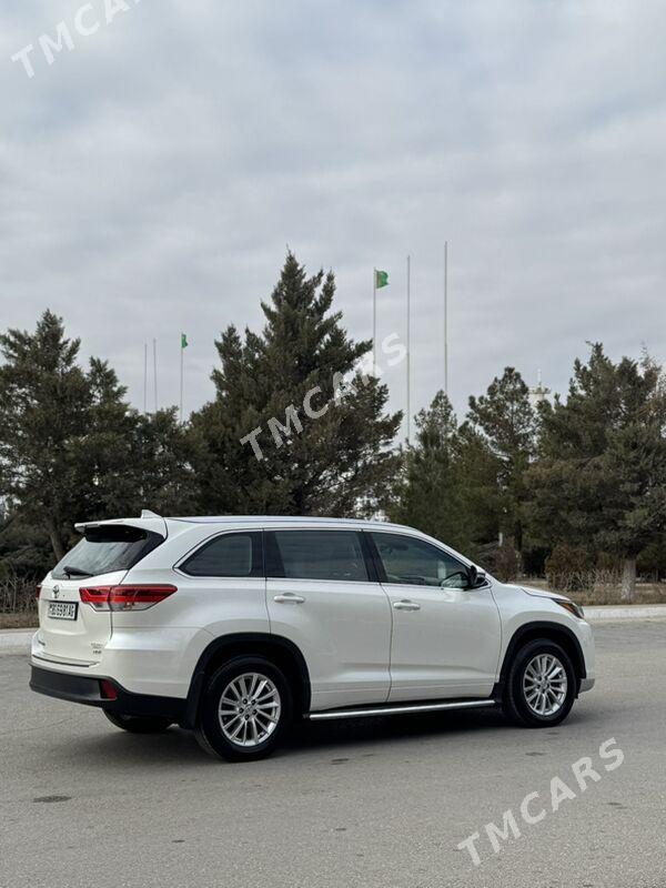 Toyota Highlander 2018 - 450 000 TMT - Балканабат - img 4