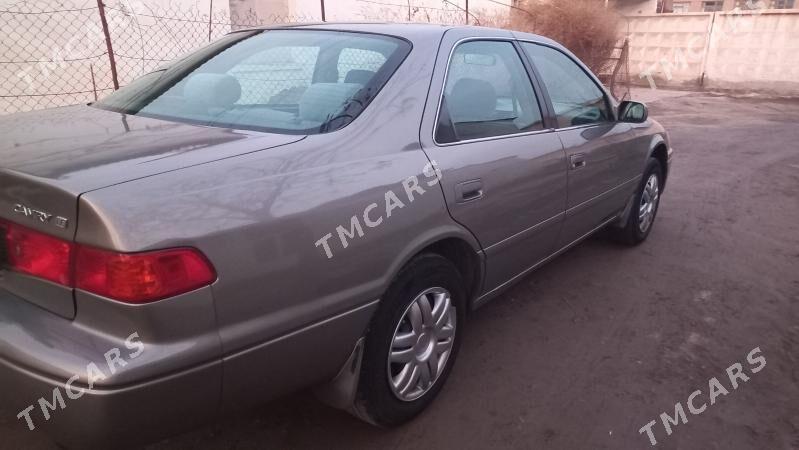 Toyota Camry 2001 - 140 000 TMT - Köneürgenç - img 8