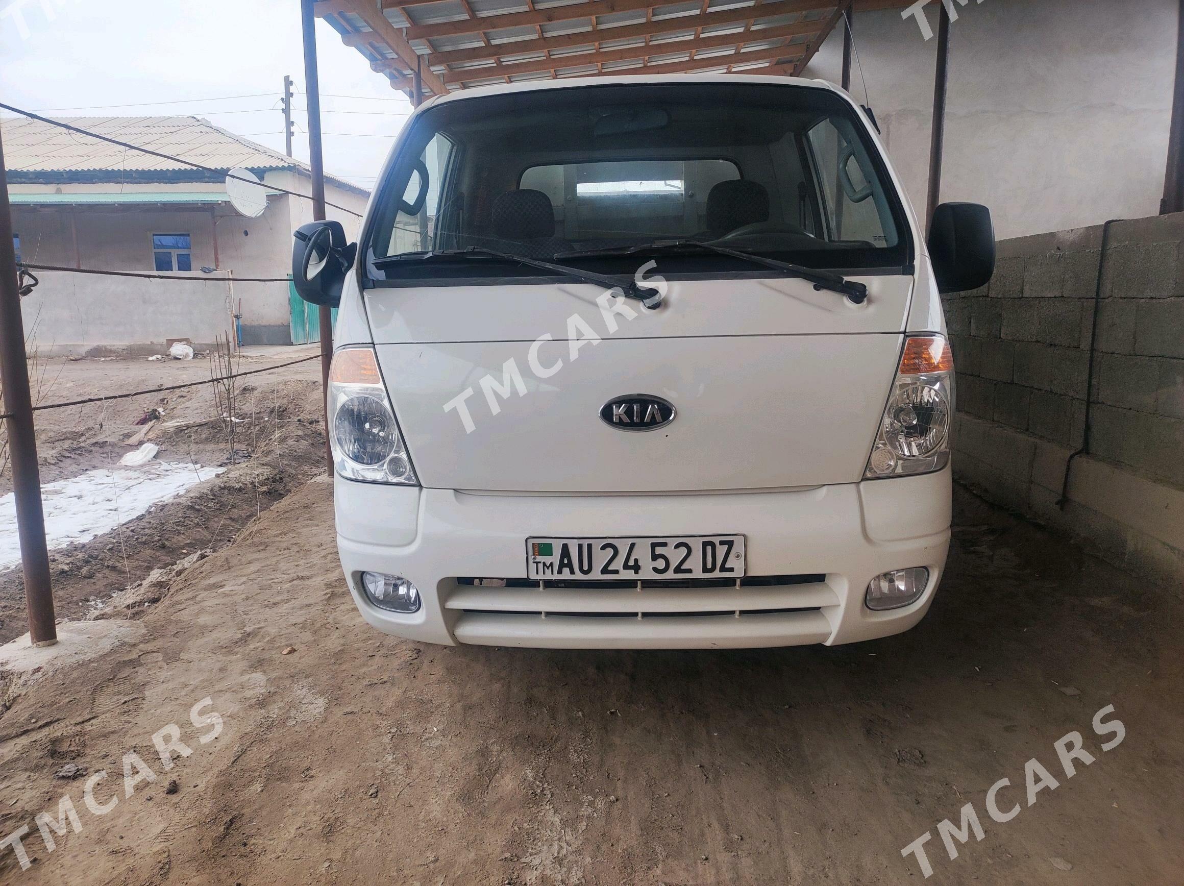 Kia Bongo 2009 - 140 000 TMT - Şabat etr. - img 6