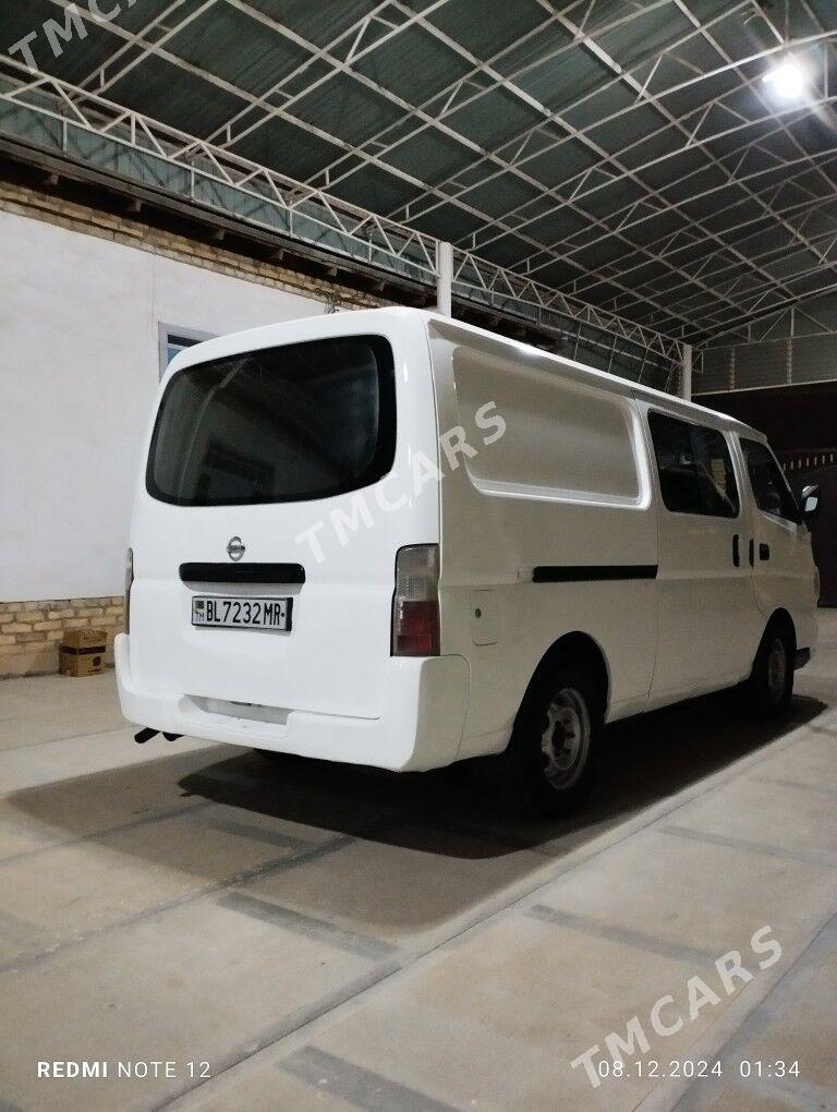 Nissan Urvan 2007 - 160 000 TMT - Мары - img 7