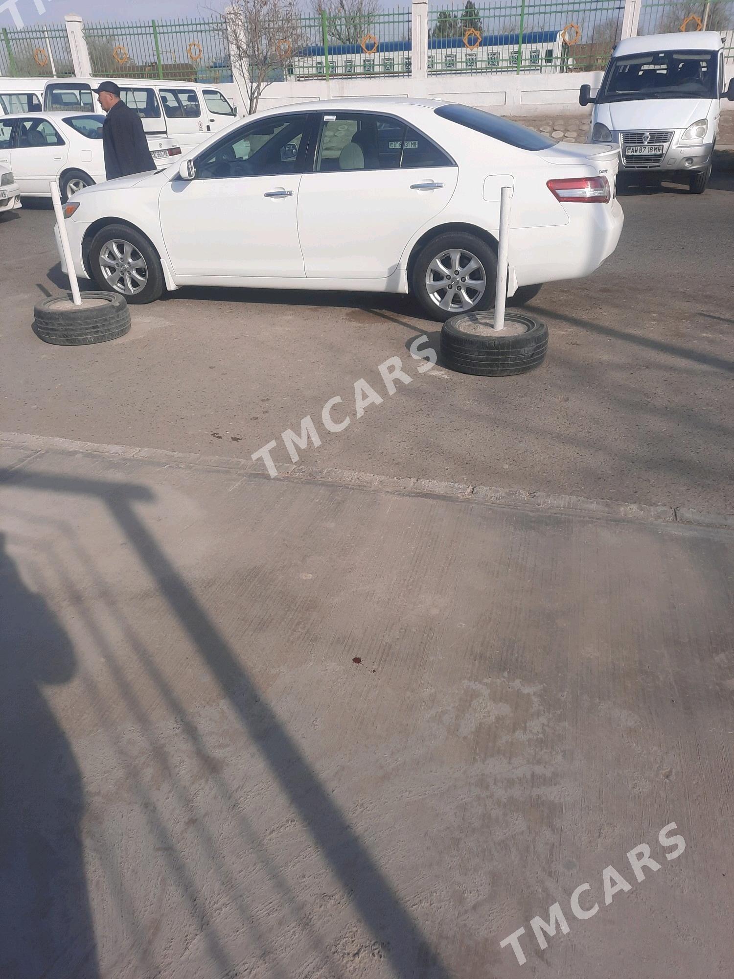 Toyota Camry 2010 - 160 000 TMT - Мары - img 4