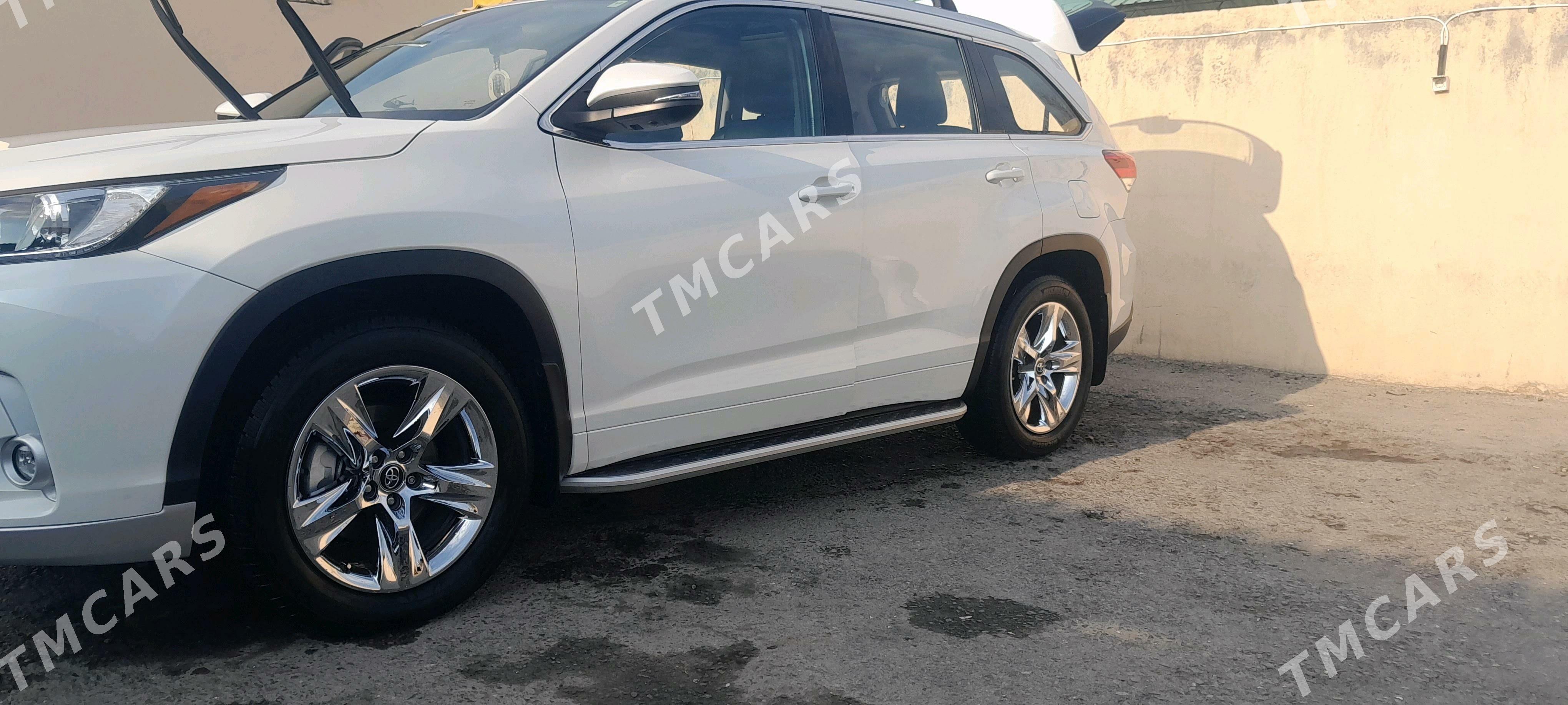 Toyota Highlander 2019 - 490 000 TMT - Aşgabat - img 4