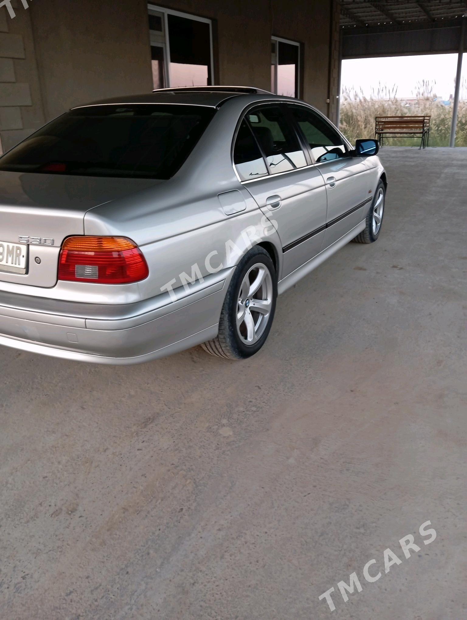 BMW E39 2001 - 110 000 TMT - Сакарчага - img 3