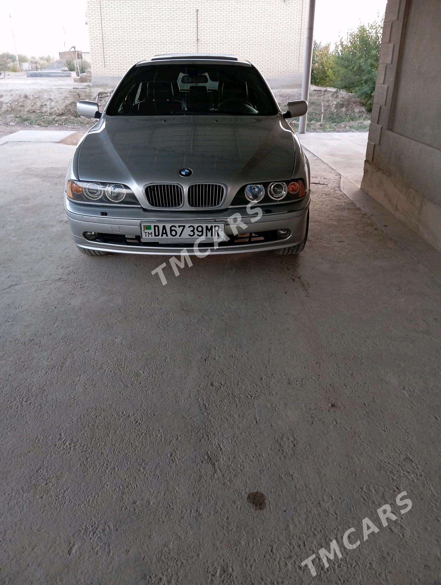 BMW E39 2001 - 110 000 TMT - Сакарчага - img 4