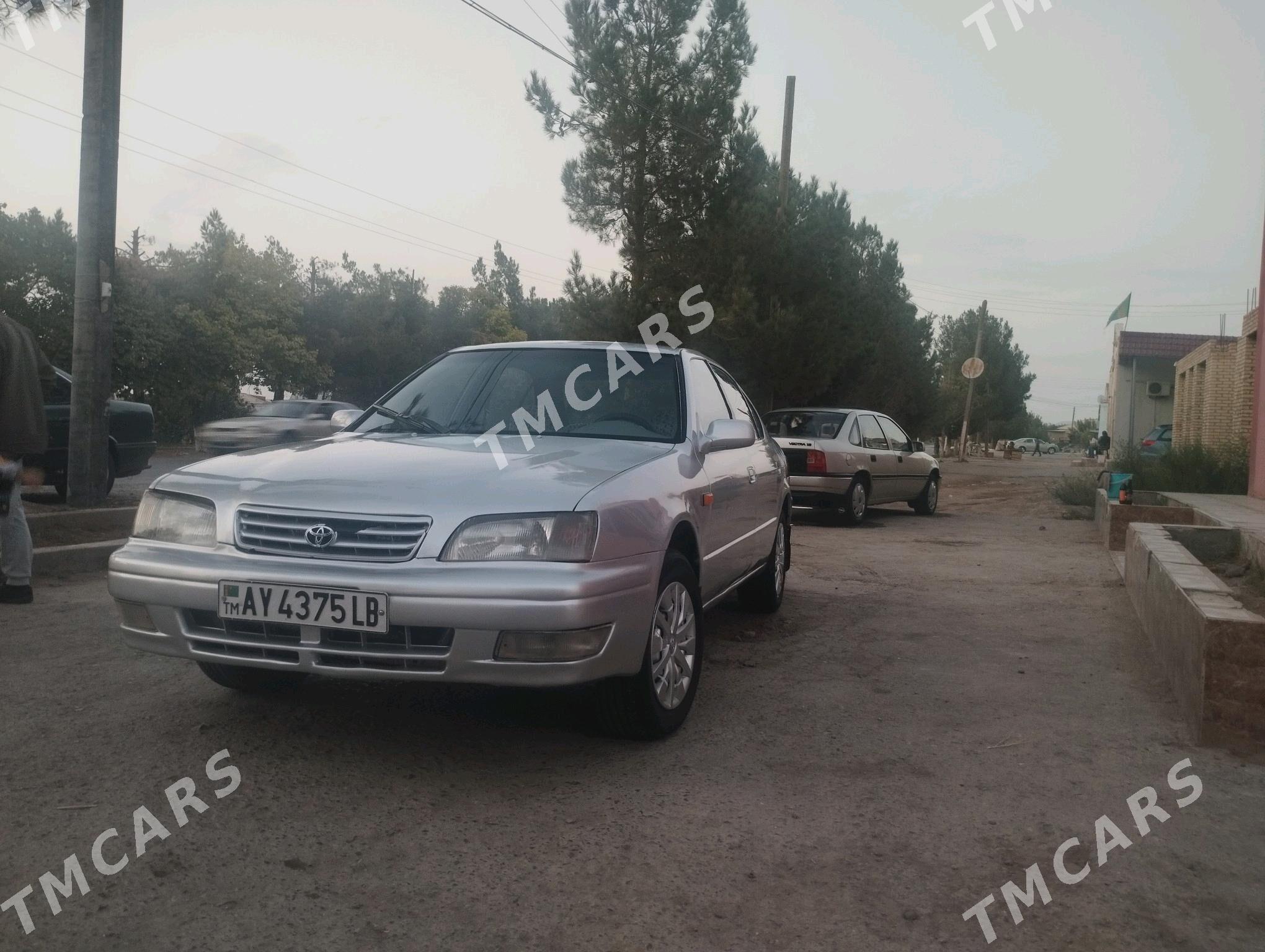 Toyota Camry 1994 - 40 000 TMT - Sakar - img 5