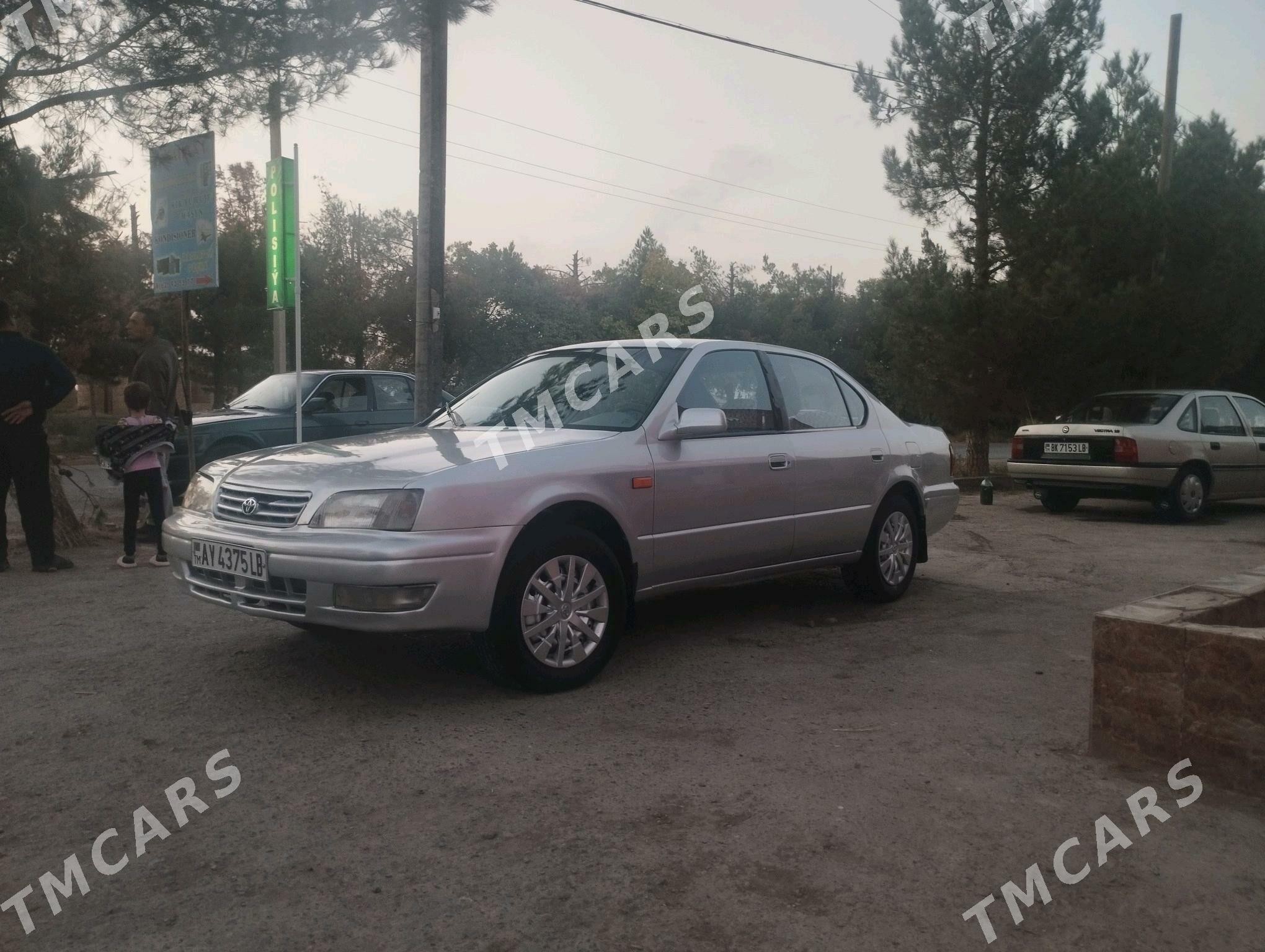 Toyota Camry 1994 - 40 000 TMT - Sakar - img 6