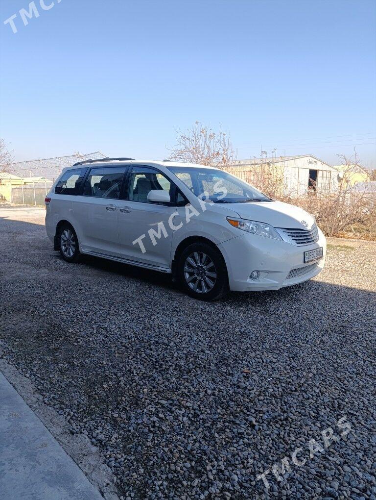 Toyota Sienna 2011 - 295 000 TMT - Мургап - img 6