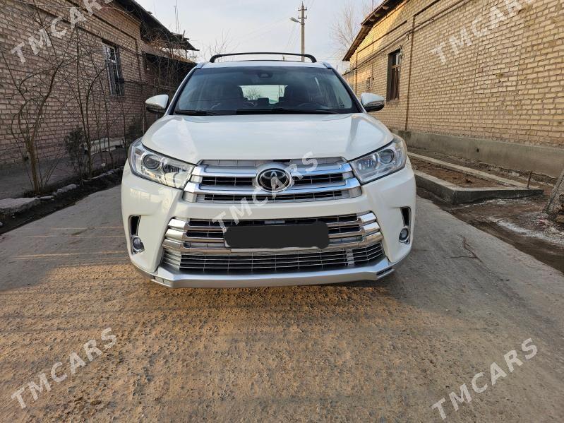 Toyota Highlander 2018 - 420 000 TMT - Дашогуз - img 5