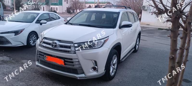 Toyota Highlander 2017 - 390 000 TMT - Бузмеин ГРЭС - img 2