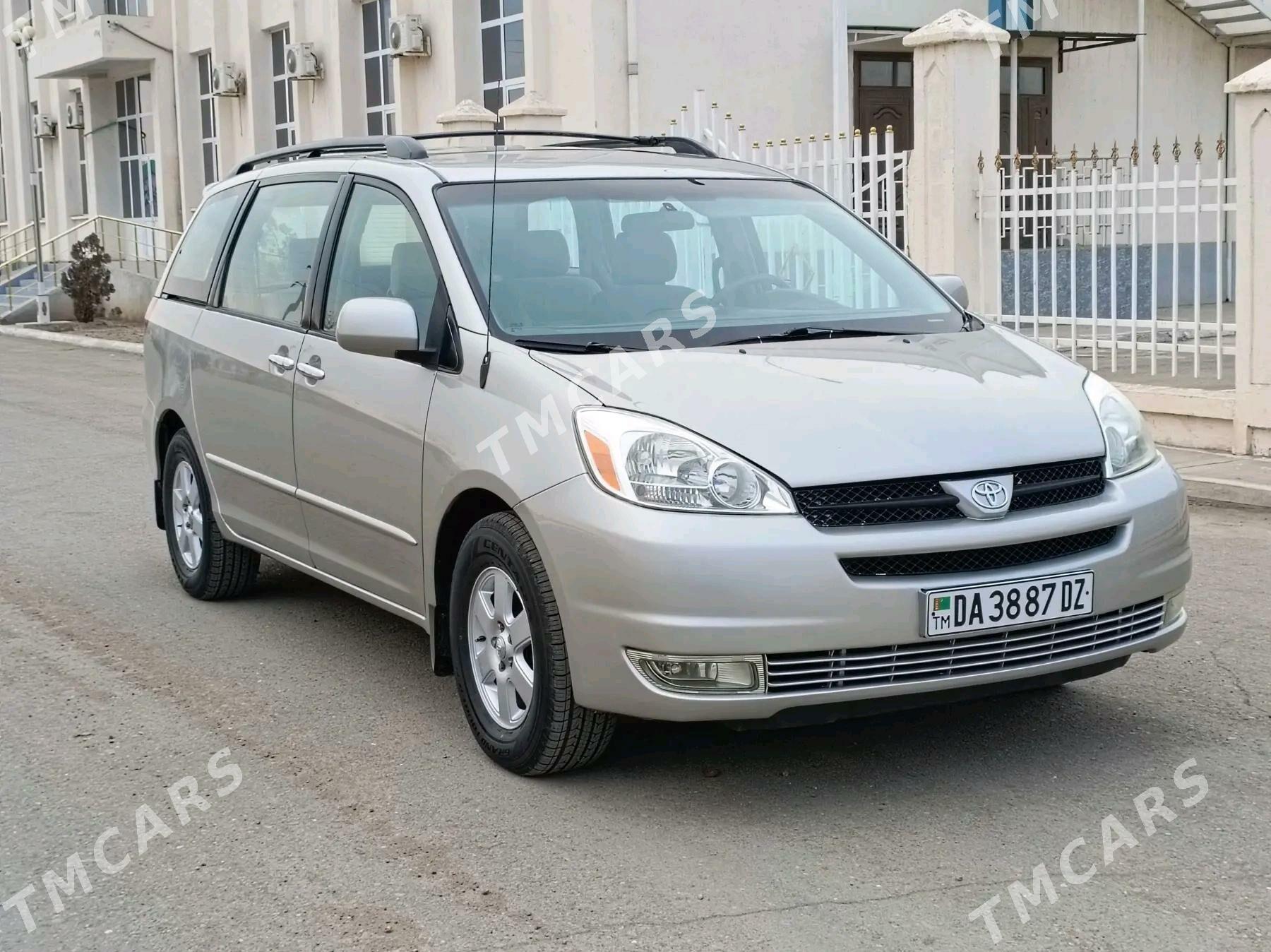 Toyota Sienna 2005 - 230 000 TMT - Губадаг - img 4