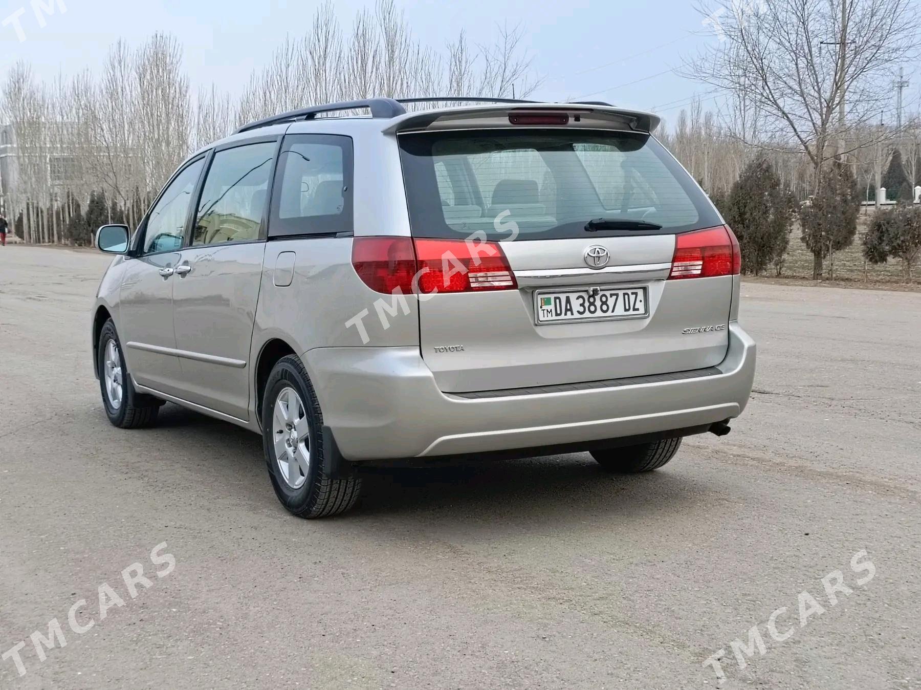 Toyota Sienna 2005 - 230 000 TMT - Губадаг - img 5