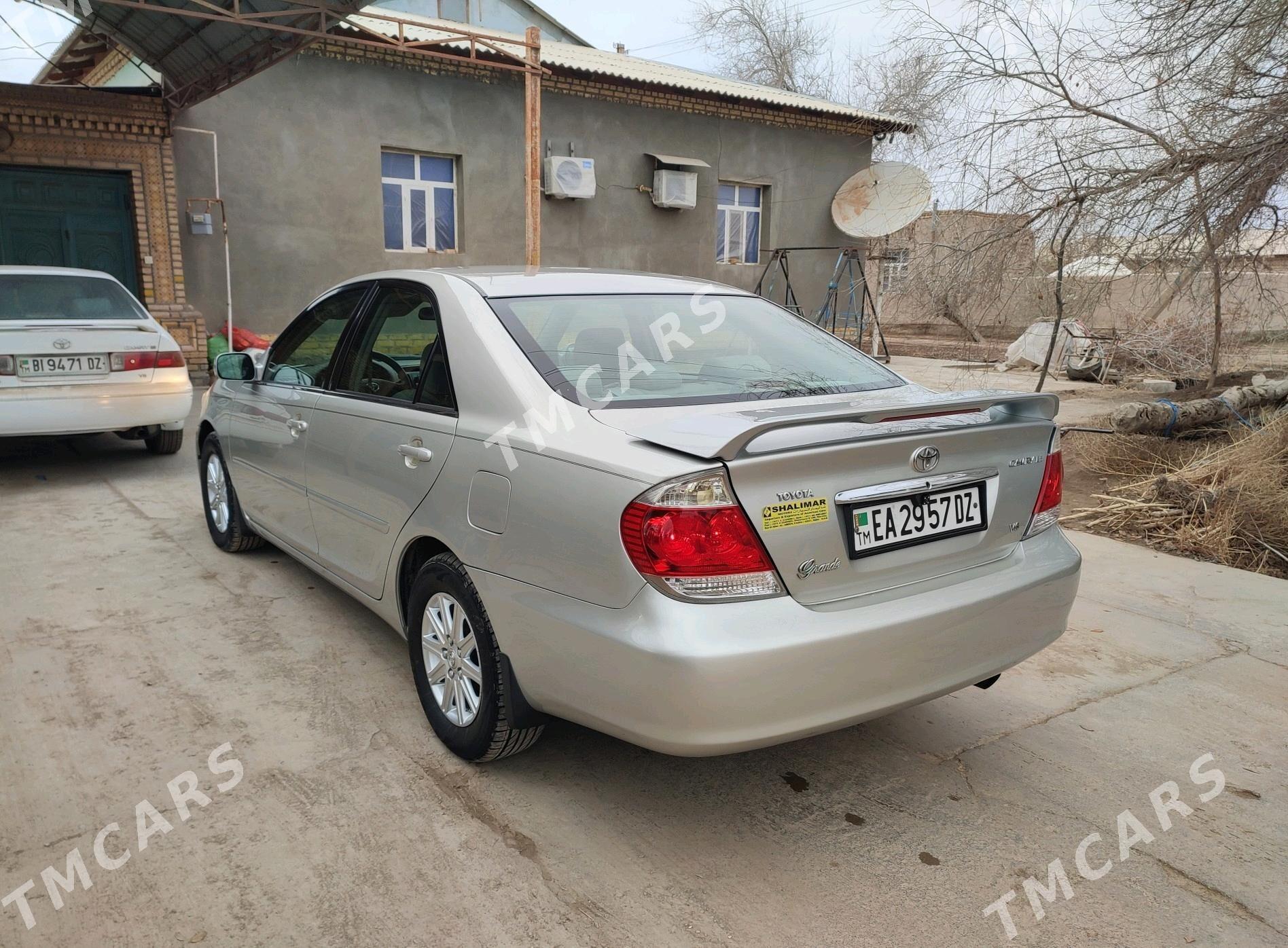 Toyota Camry 2005 - 200 000 TMT - етр. Туркменбаши - img 9