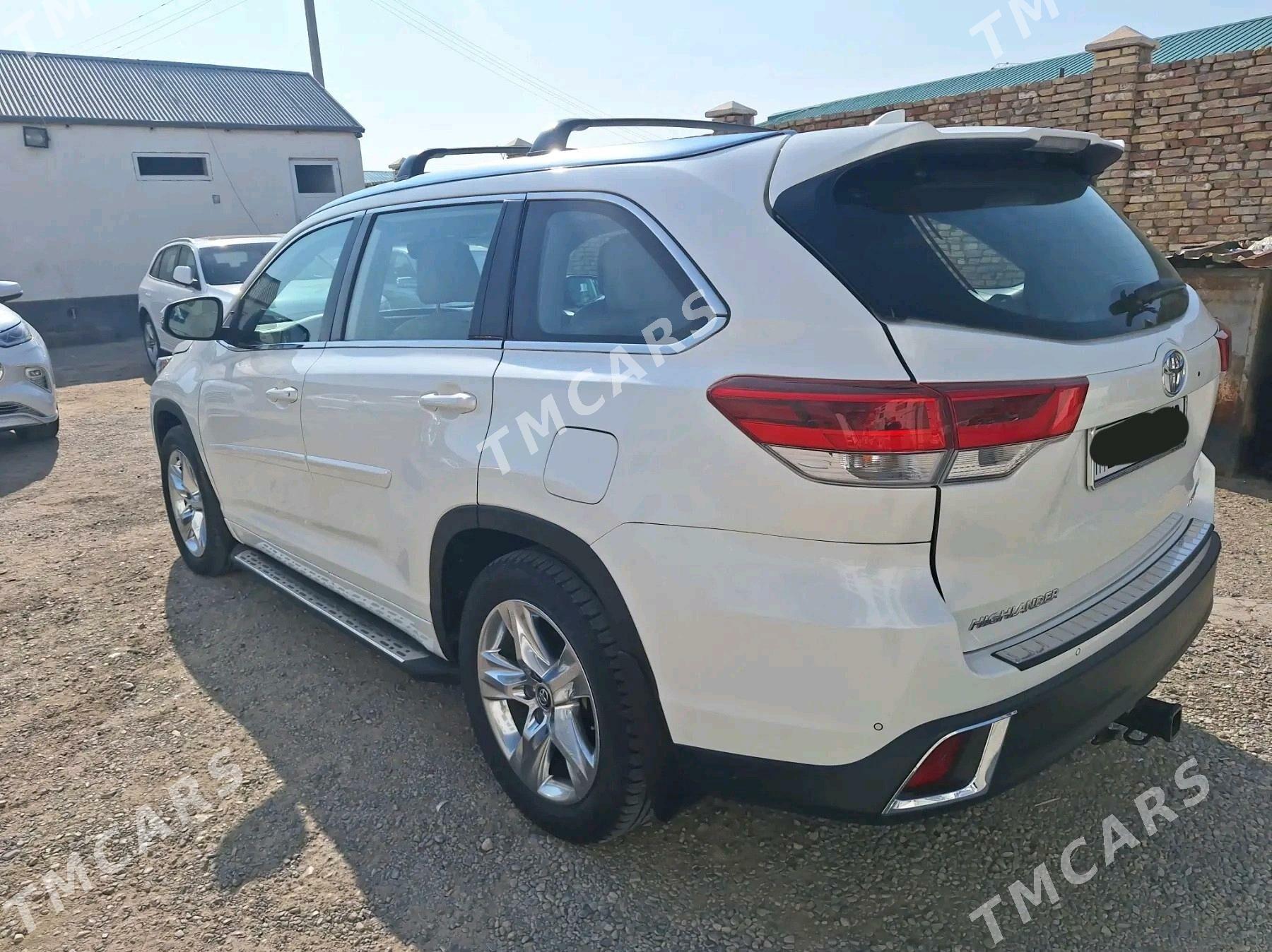 Toyota Highlander 2018 - 490 000 TMT - Türkmenabat - img 2