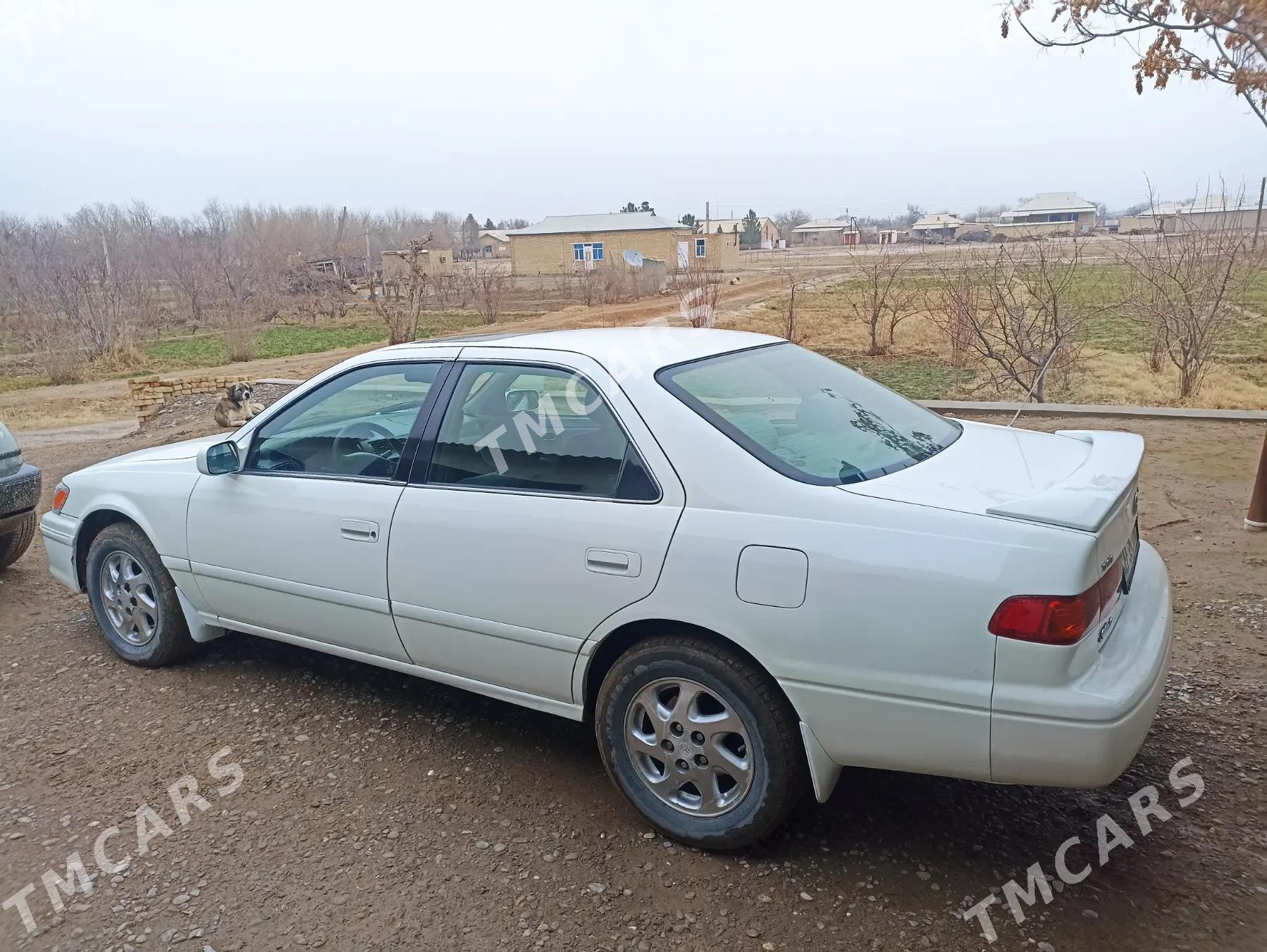 Toyota Camry 2001 - 150 000 TMT - Baýramaly - img 3