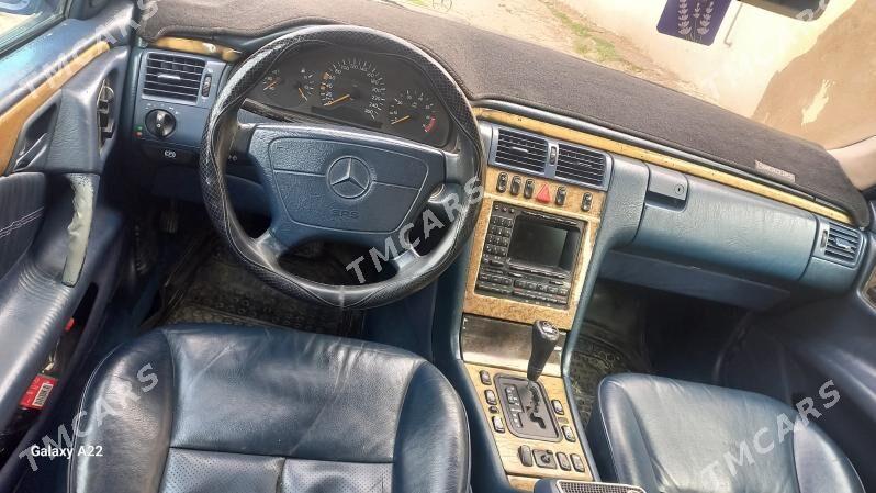 Mercedes-Benz E320 1999 - 80 000 TMT - Туркменбаши - img 3