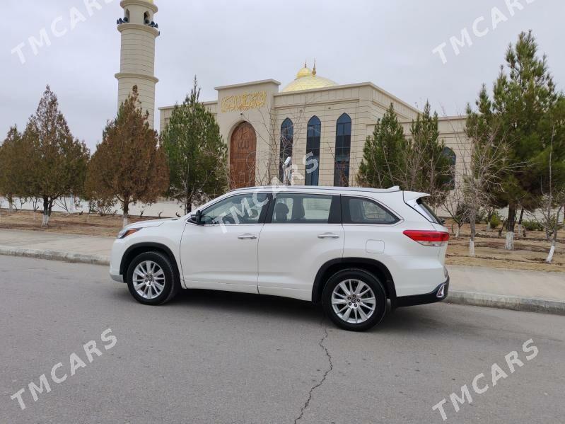 Toyota Highlander 2018 - 327 000 TMT - Aşgabat - img 10