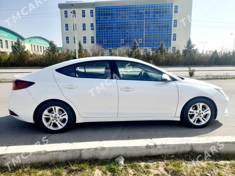 Hyundai Elantra 2019 - 200 000 TMT - Podwoýski köç. (Bitarap Türkmenistan şaýoly) - img 3