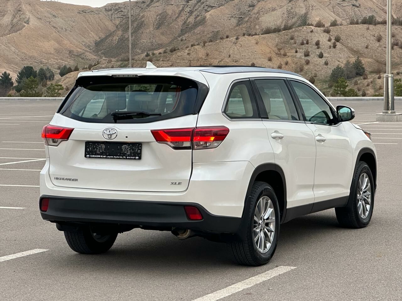 Toyota Highlander 2019 - 519 000 TMT - Ашхабад - img 4