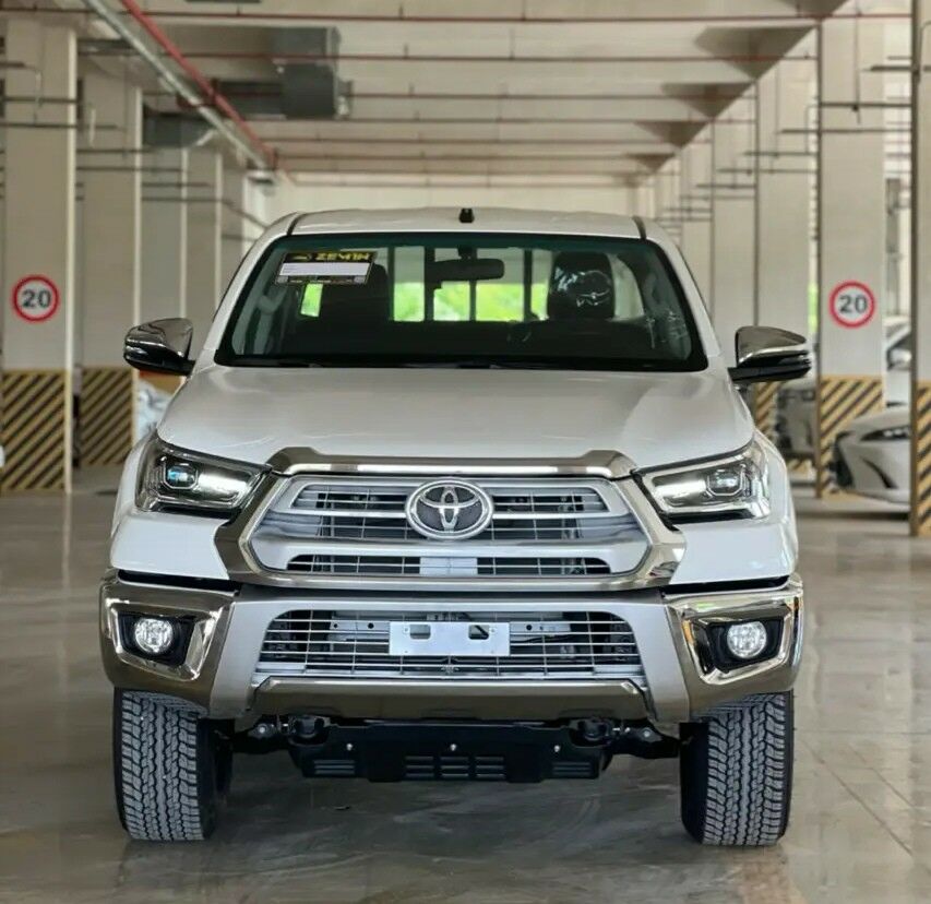 Toyota Hilux 2025 - 725 000 TMT - Aşgabat - img 9