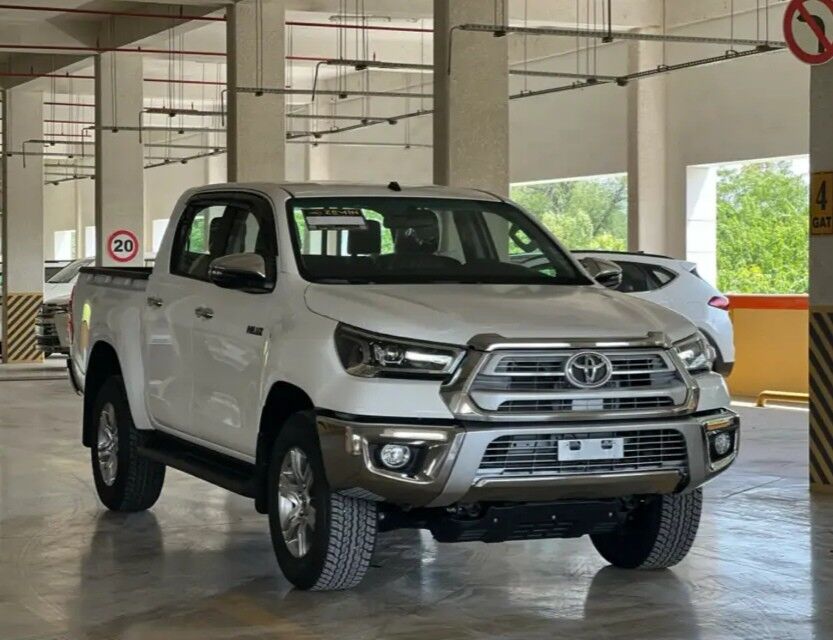 Toyota Hilux 2025 - 725 000 TMT - Aşgabat - img 6