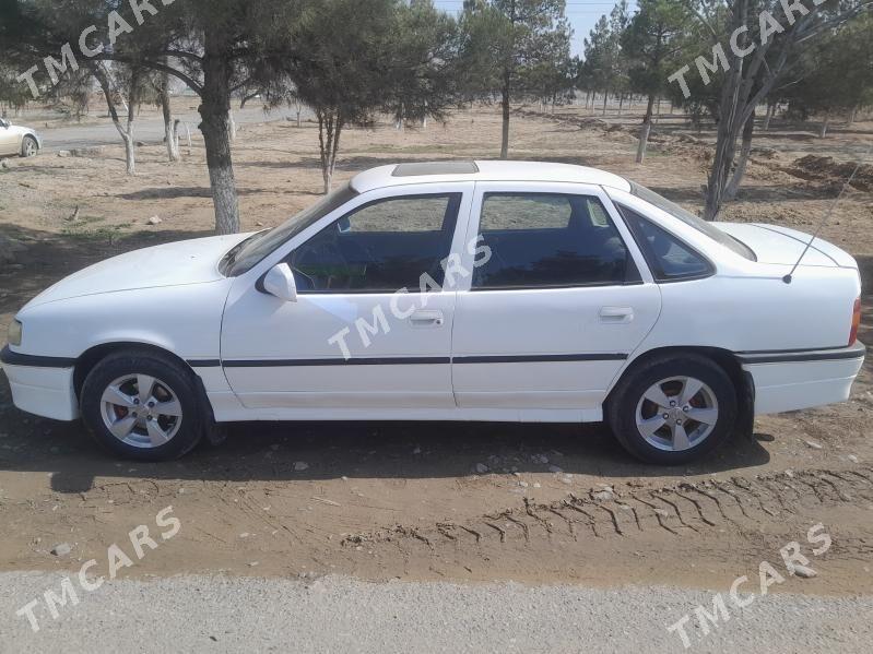 Opel Vectra 1990 - 37 000 TMT - Sakarçäge - img 2