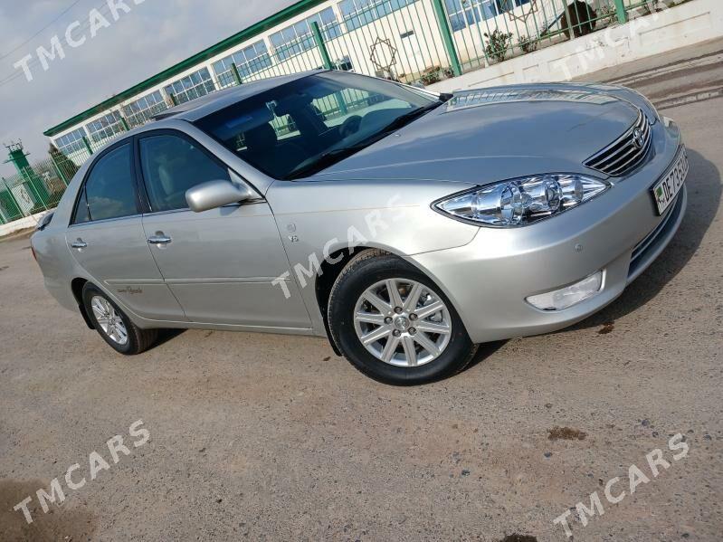 Toyota Camry 2002 - 185 000 TMT - Halaç - img 2