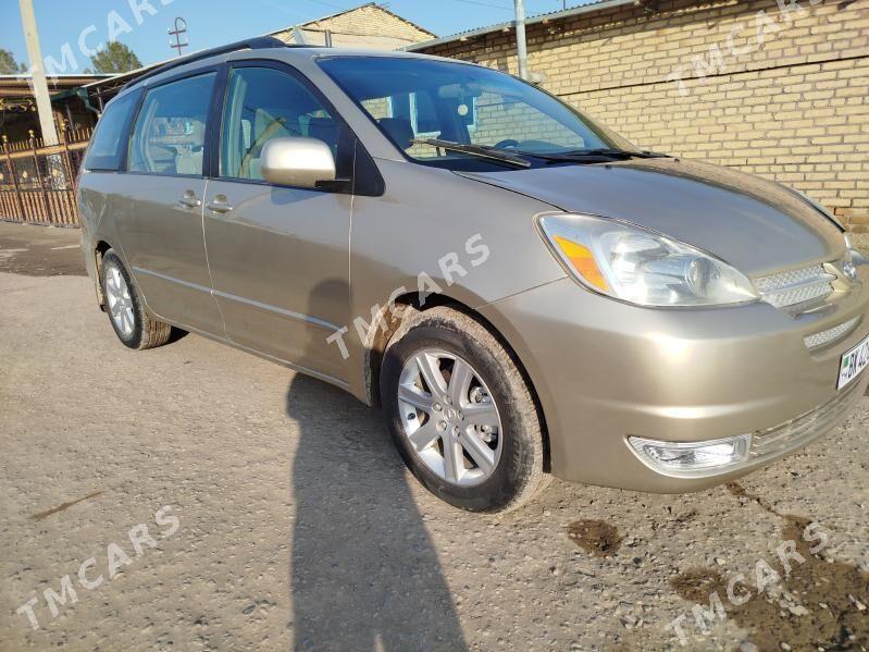 Toyota Sienna 2004 - 175 000 TMT - Дянев - img 3