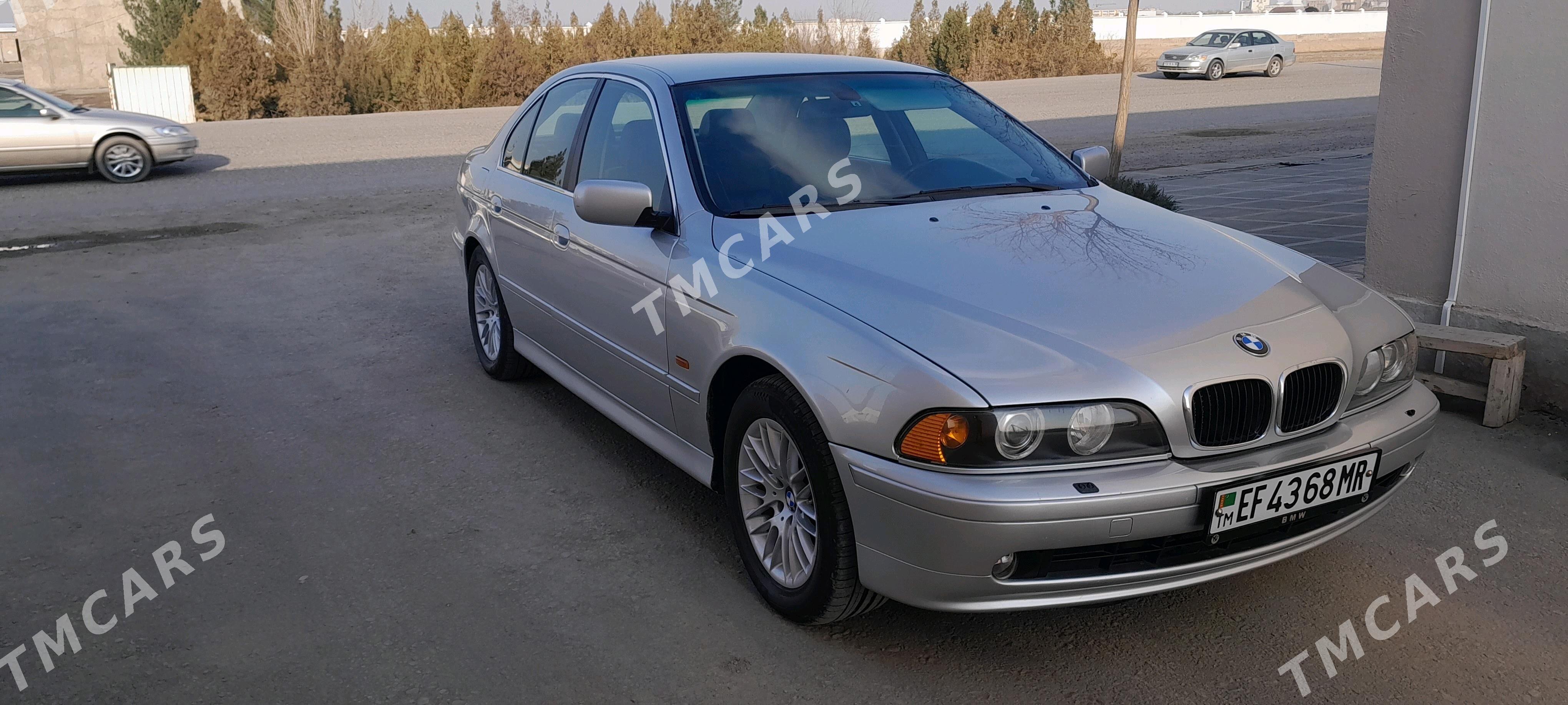 BMW E39 2002 - 120 000 TMT - Mary - img 2