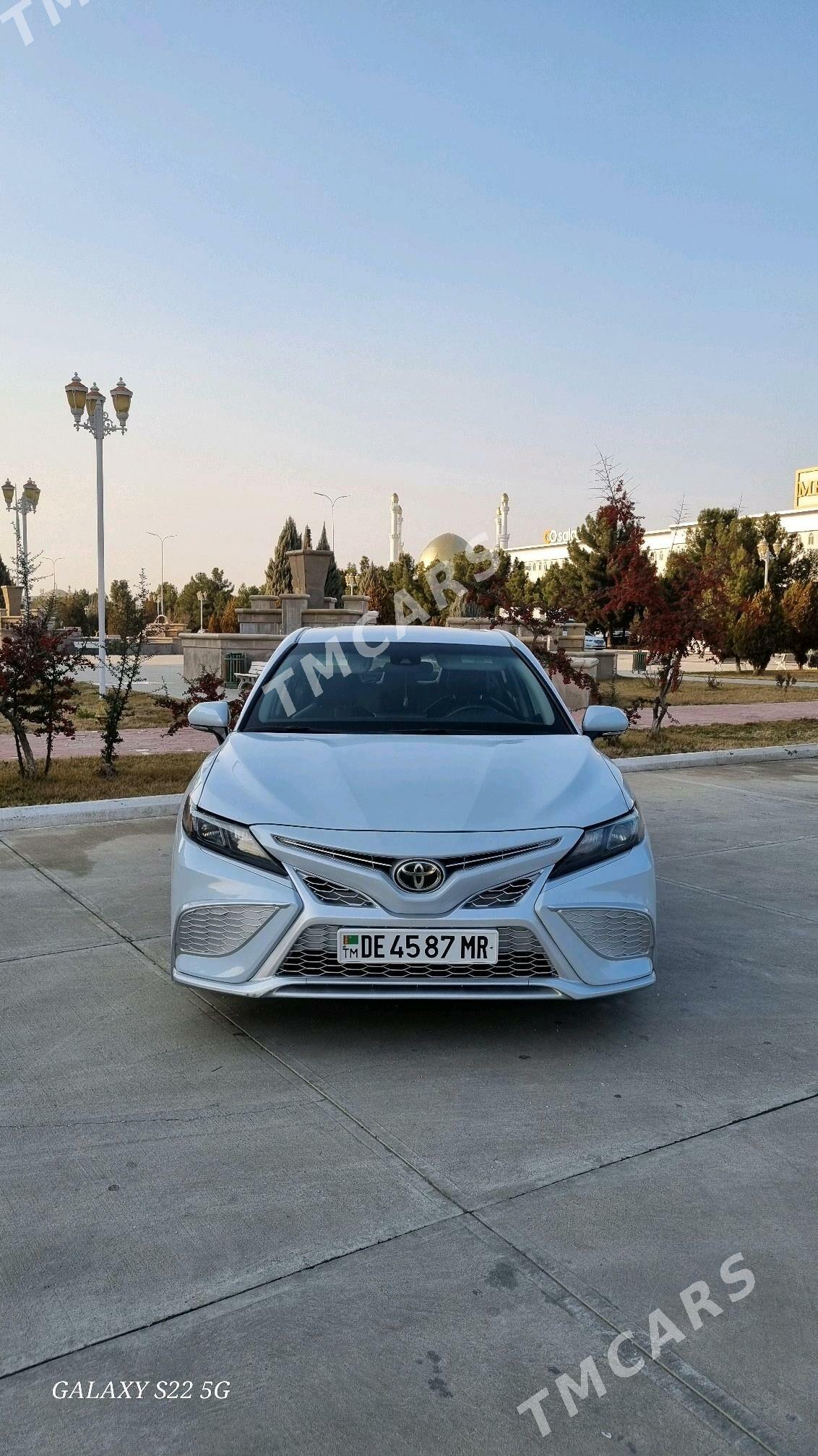 Toyota Camry 2022 - 390 000 TMT - Мары - img 2