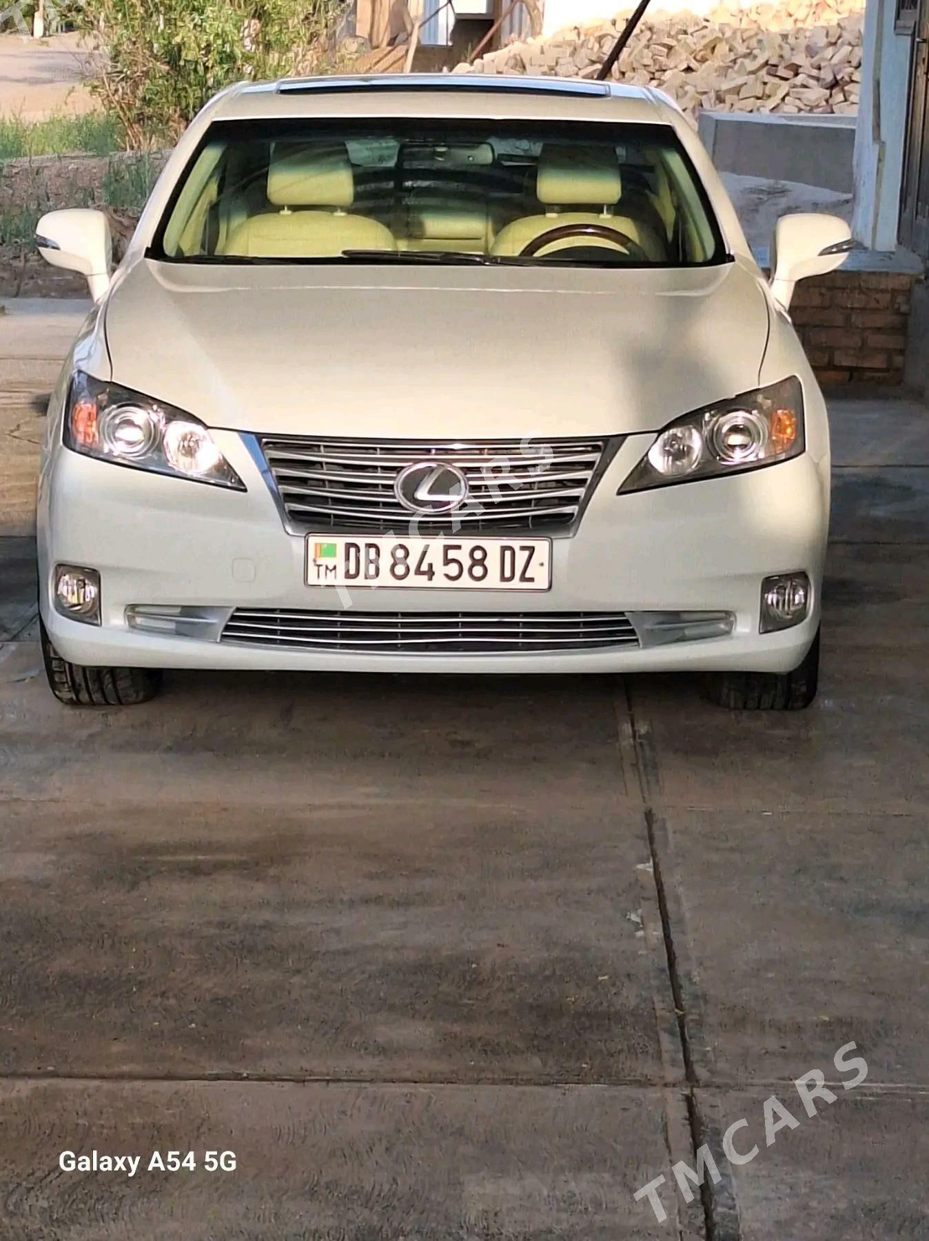 Lexus ES 2009 - 230 000 TMT - Гурбансолтан Едже - img 2