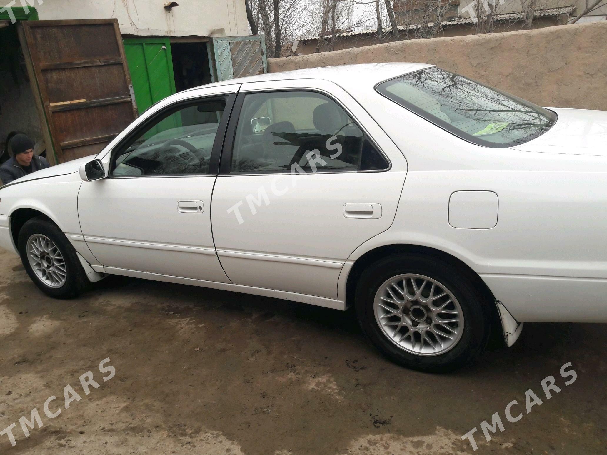 Toyota Camry 1998 - 120 000 TMT - Gubadag - img 2