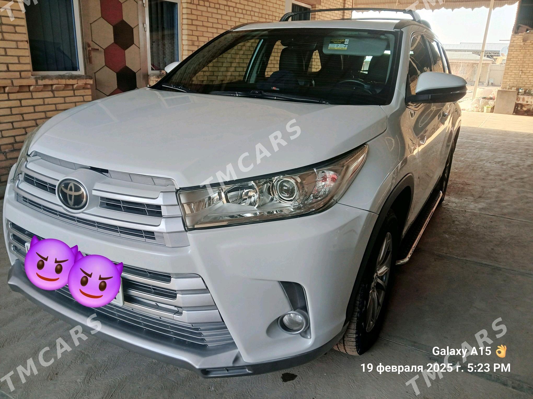 Toyota Highlander 2019 - 475 000 TMT - Baýramaly - img 3