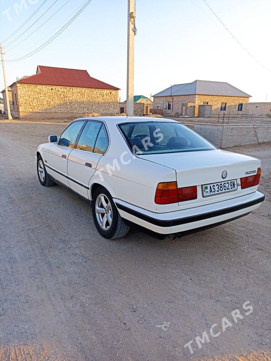 BMW 525 1990 - 50 000 TMT - Gumdag - img 6