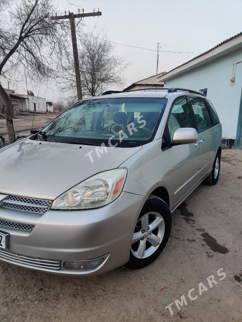 Toyota Sienna 2004 - 181 000 TMT - Кёнеургенч - img 5