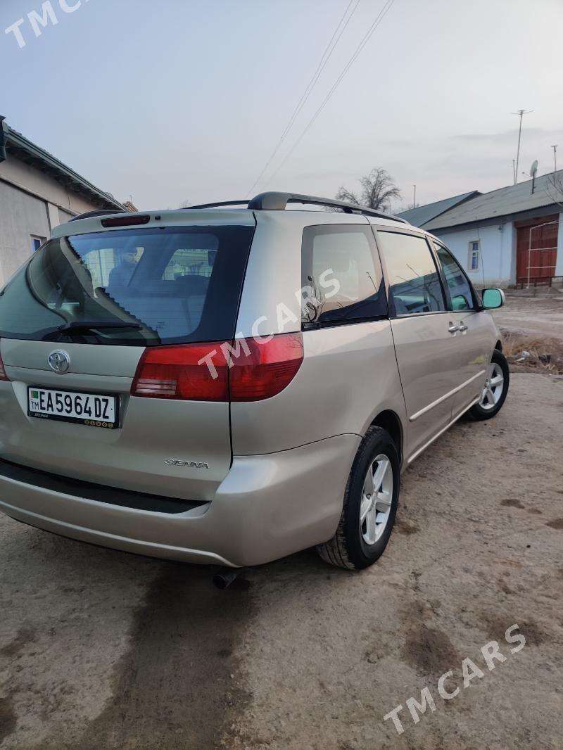 Toyota Sienna 2004 - 181 000 TMT - Кёнеургенч - img 4