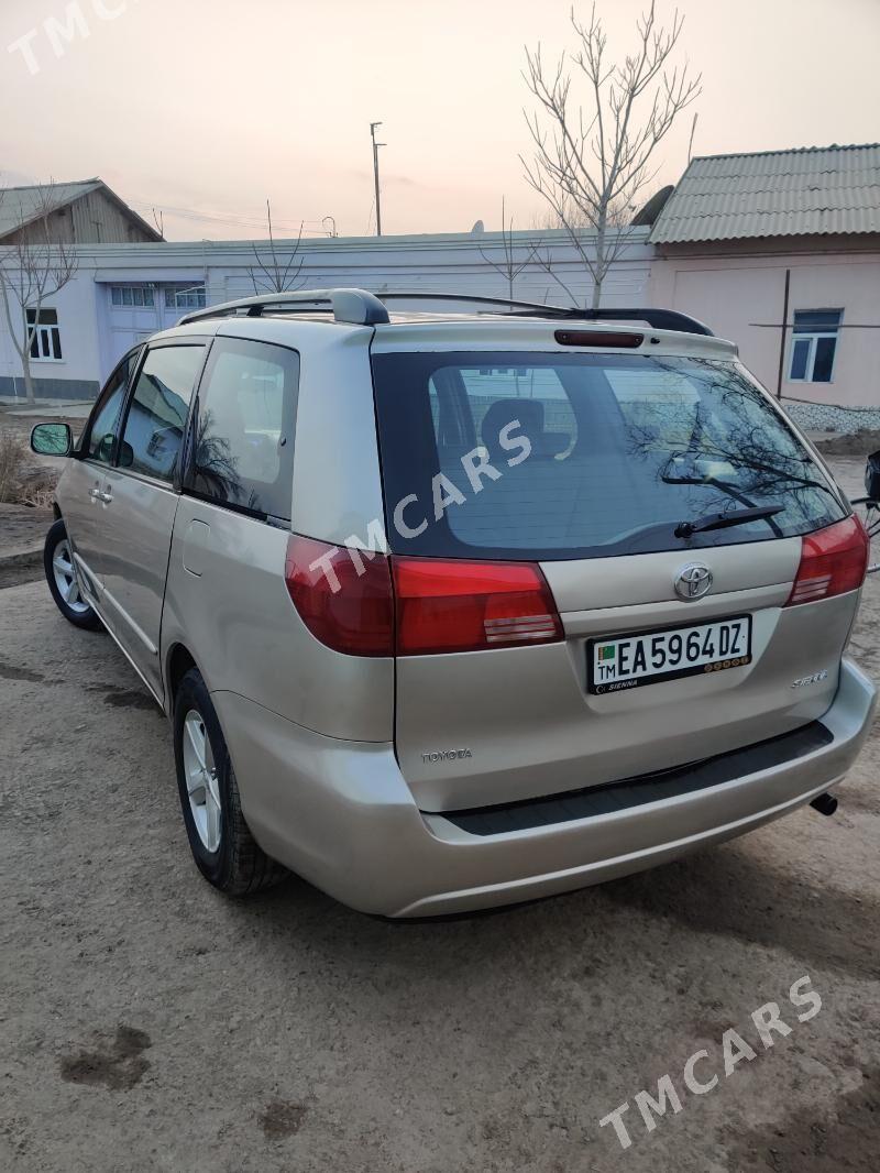 Toyota Sienna 2004 - 181 000 TMT - Кёнеургенч - img 6