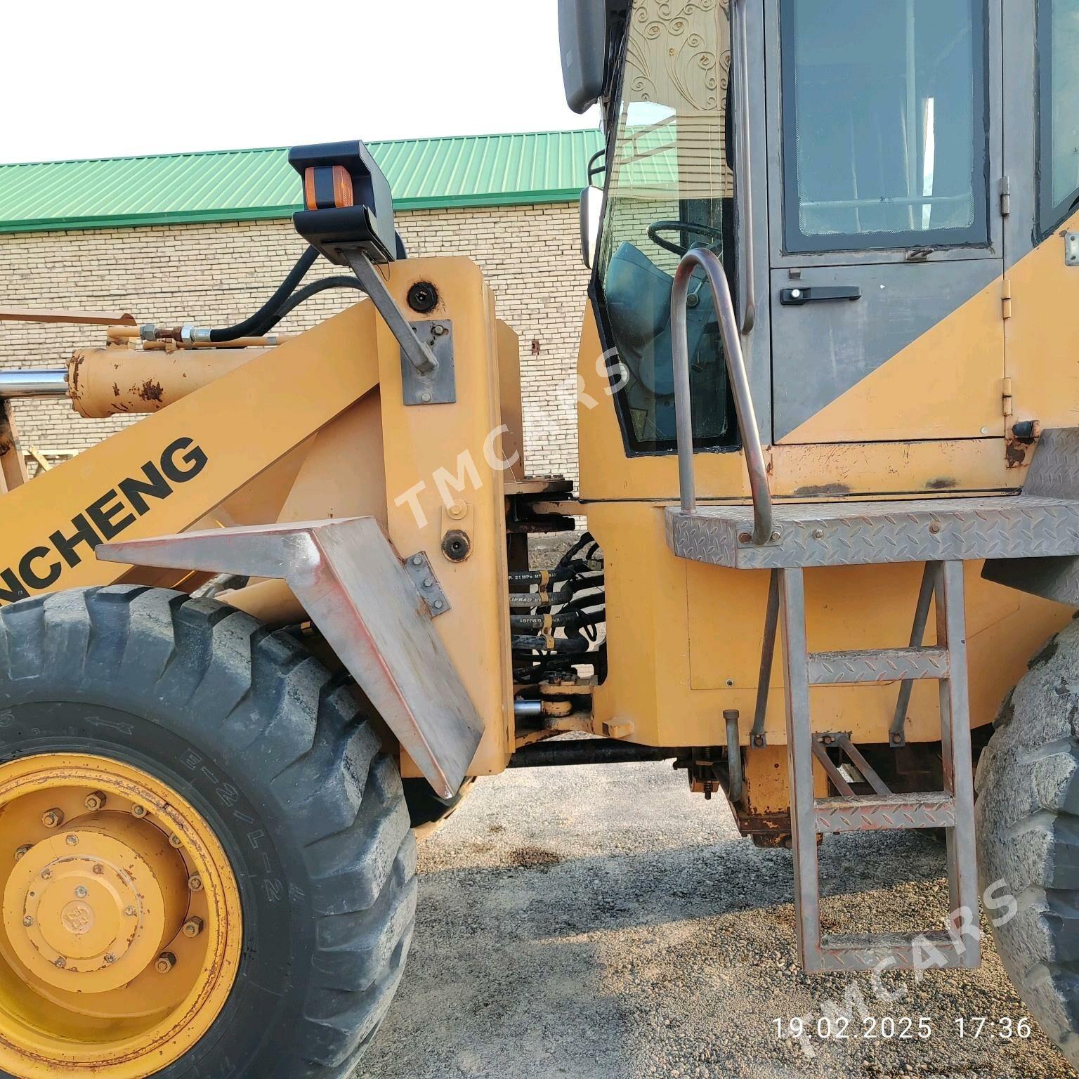 XCMG LW300F 2012 - 360 000 TMT - Векильбазар - img 9