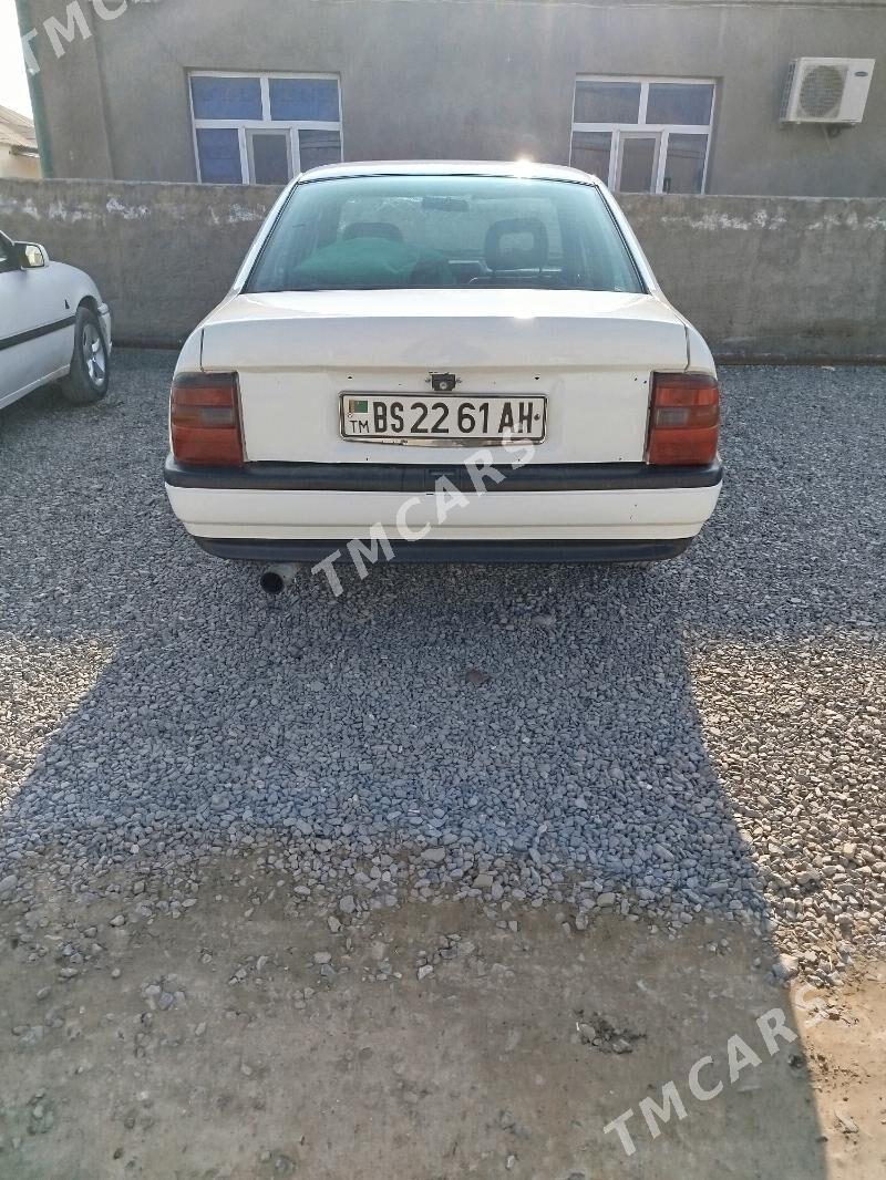 Opel Vectra 1990 - 23 000 TMT - Bäherden - img 2