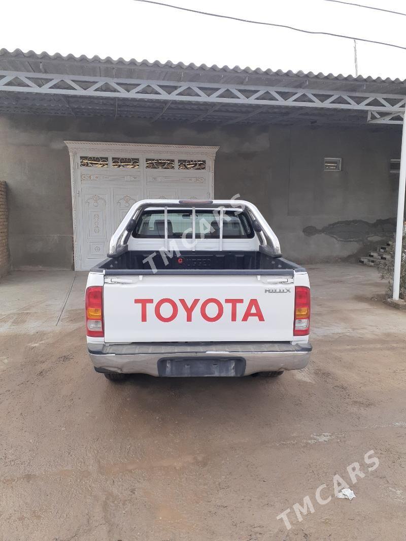 Toyota Hilux 2008 - 185 000 TMT - Köneürgenç - img 6