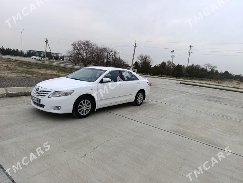 Toyota Camry 2011 - 130 000 TMT - Bäherden - img 2