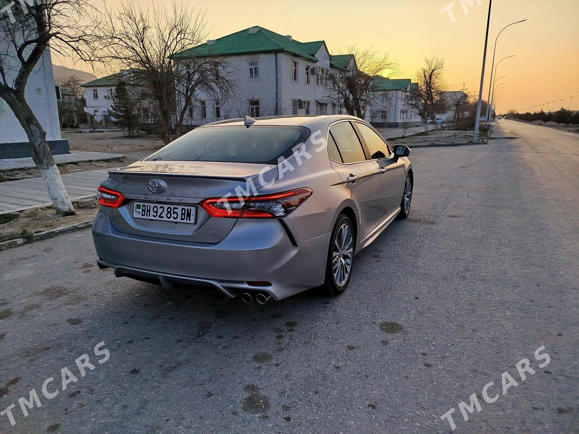 Toyota Camry 2020 - 295 000 TMT - Балканабат - img 8