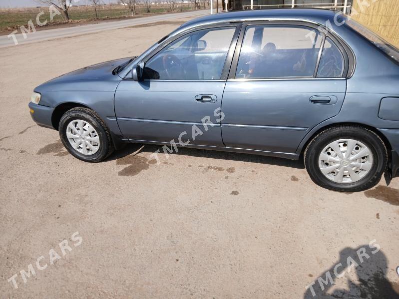 Toyota Corolla 1994 - 45 000 TMT - Векильбазар - img 4