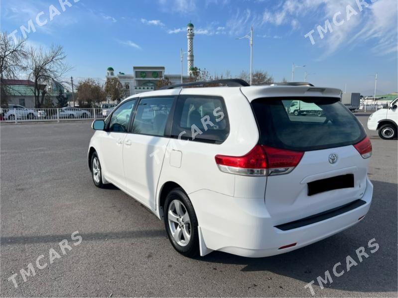 Toyota Sienna 2010 - 250 000 TMT - Ашхабад - img 3