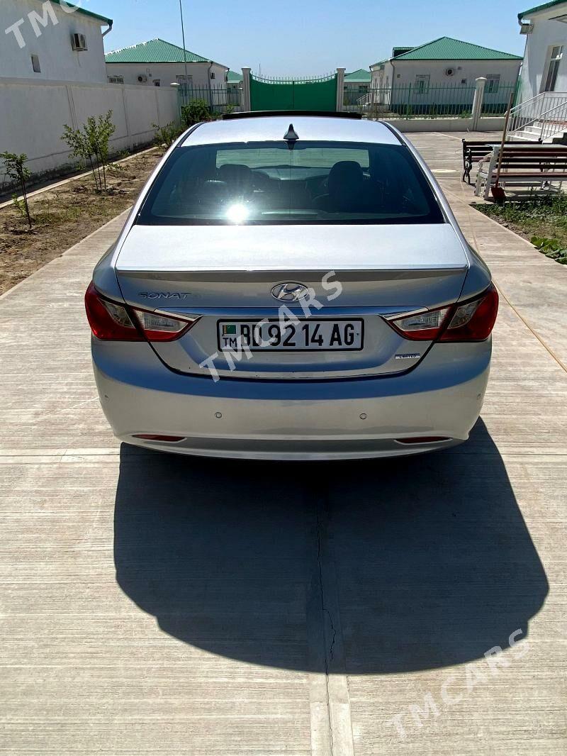 Hyundai Sonata 2010 - 145 000 TMT - Тязе заман - img 2