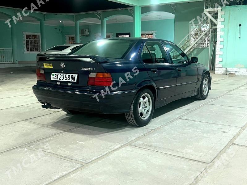 BMW 325 1993 - 40 000 TMT - Balkanabat - img 2