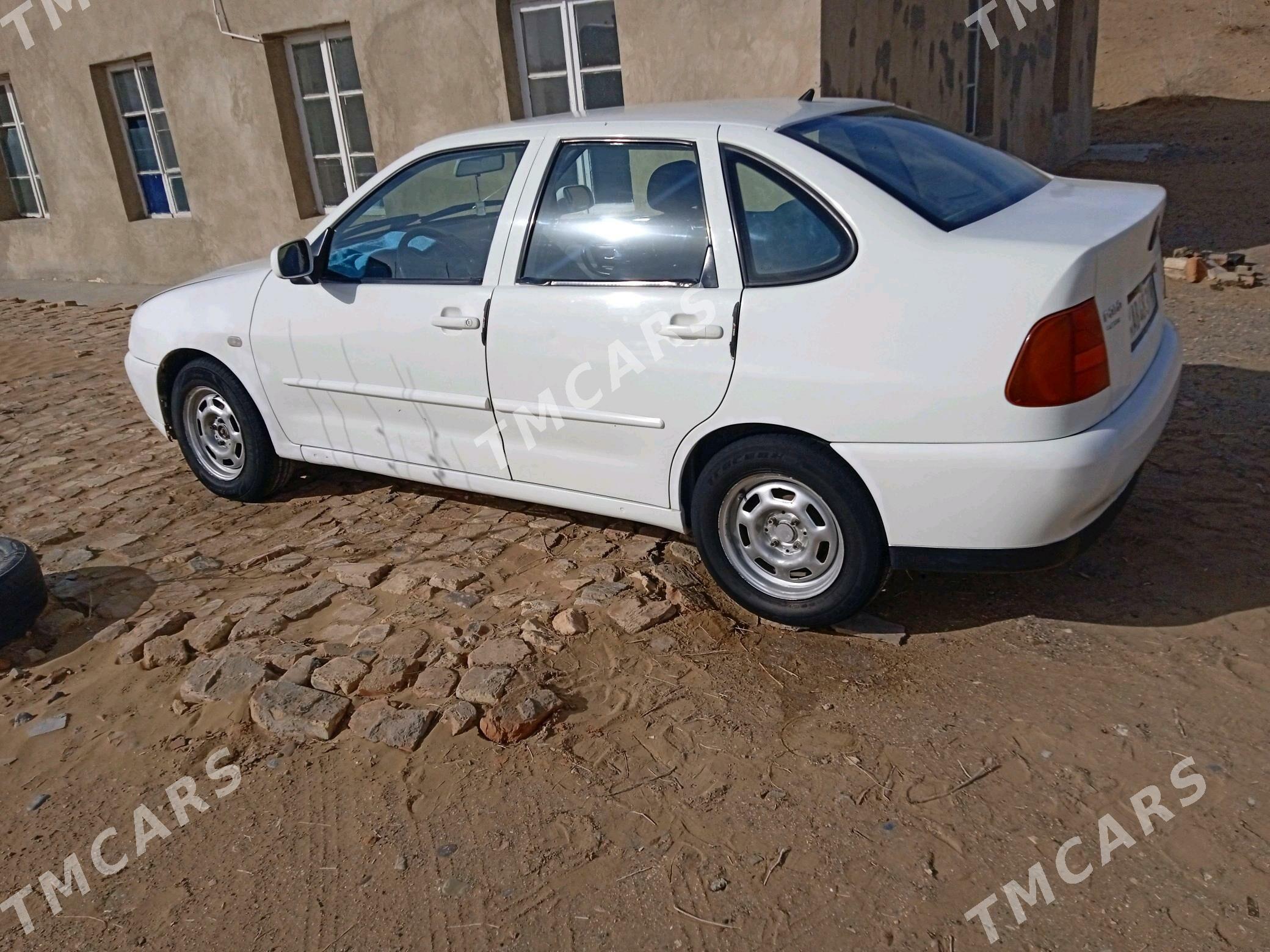 Volkswagen Polo 2000 - 28 000 TMT - Mary - img 5